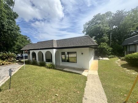 Preview of commercial space at 1706 Riggins Rd