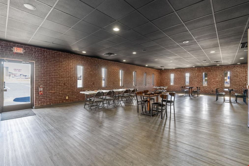 1716 W Andrew Johnson Hwy