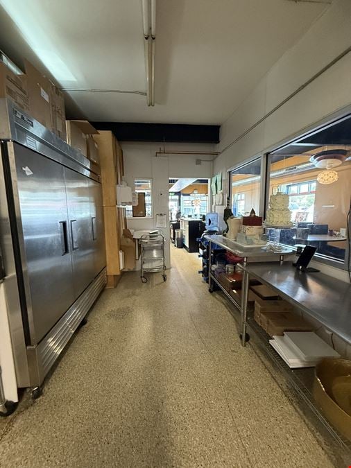 Commercial Bakery & Retail Space for Sublease
