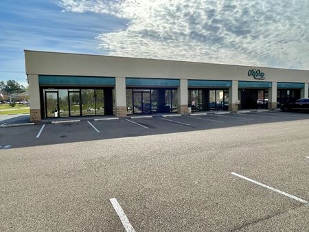 Preview of Retail space for Rent at 904 Municipal