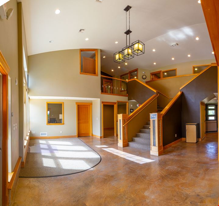 3390 Colton Dr
