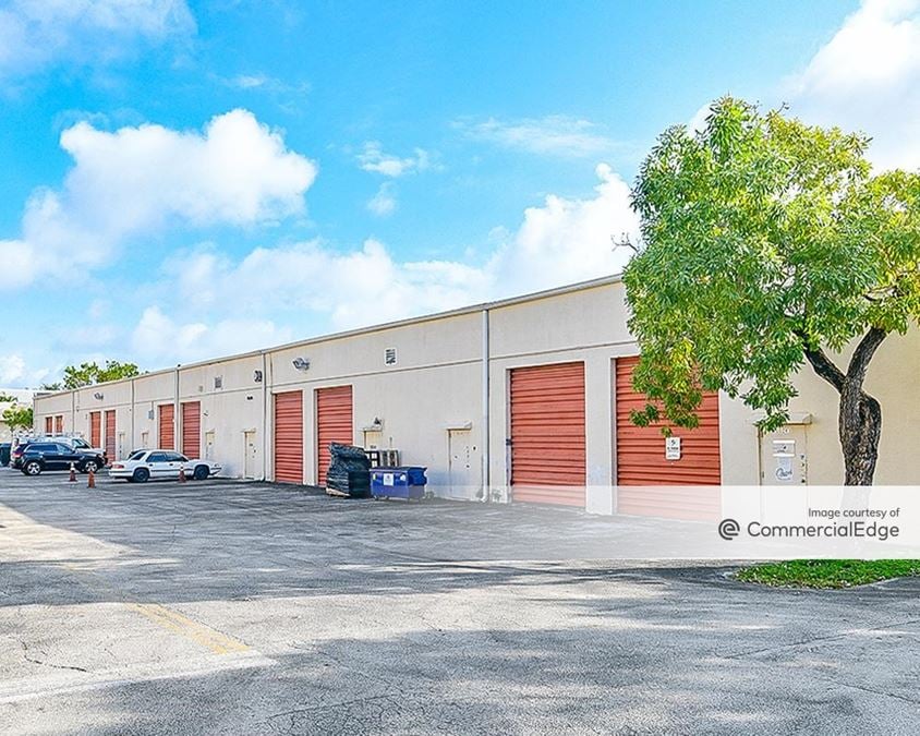 Ives I-95 Business Center