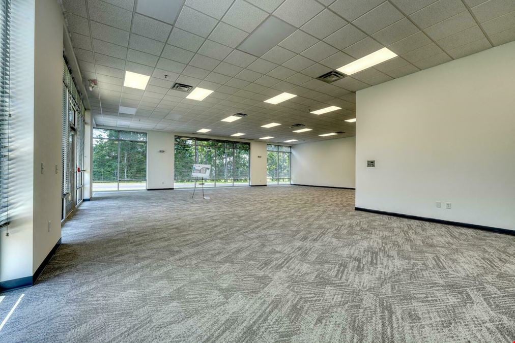 Falcon II Distribution Center