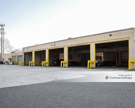 Preview of Retail space for Rent at 570 S Ave E