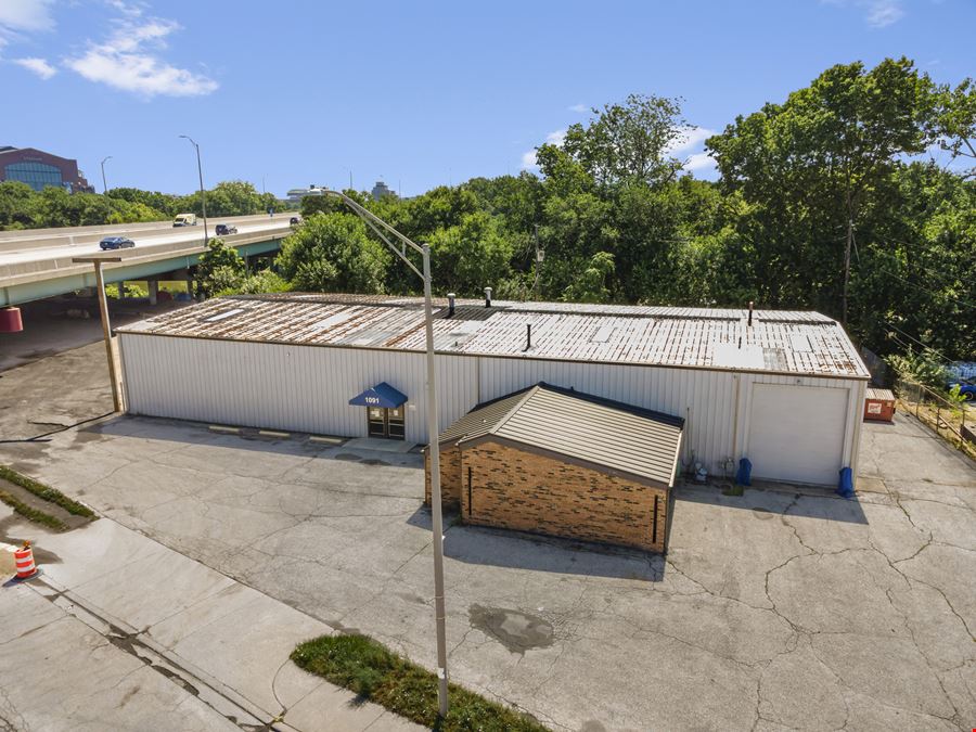 +/- 8,200 SF Industrial Building w/ Outdoor Storage