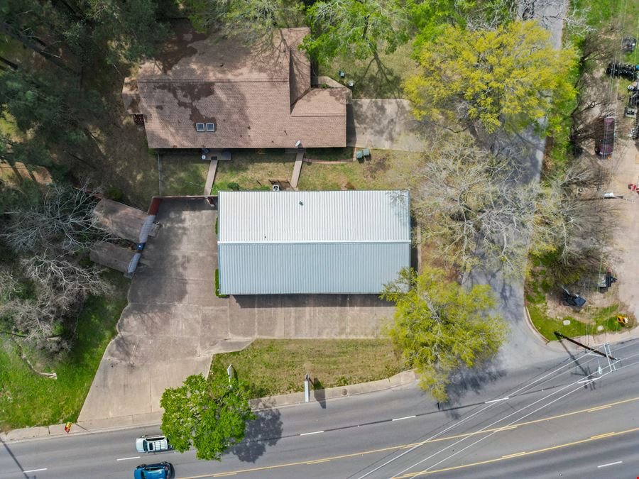 Prime Warehouse/ retail / office for Lease – High Traffic Count Off Hwy 75 in Huntsville