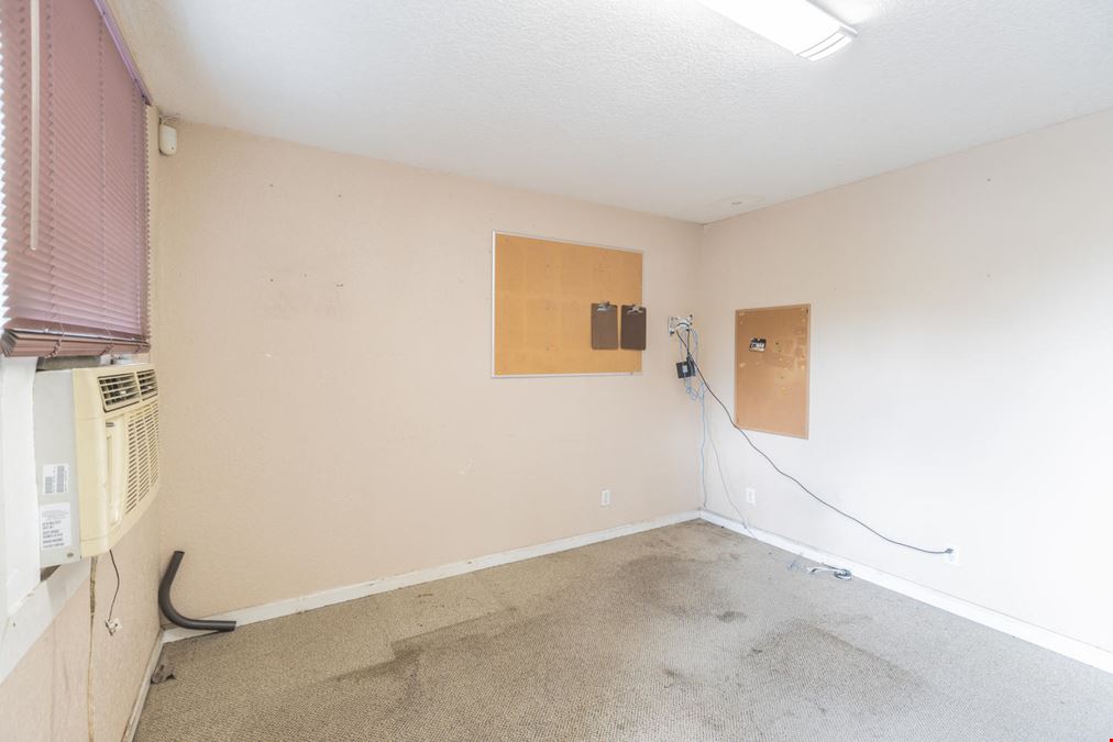 5861 Timuquana Rd, Jacksonville, FL 32210
