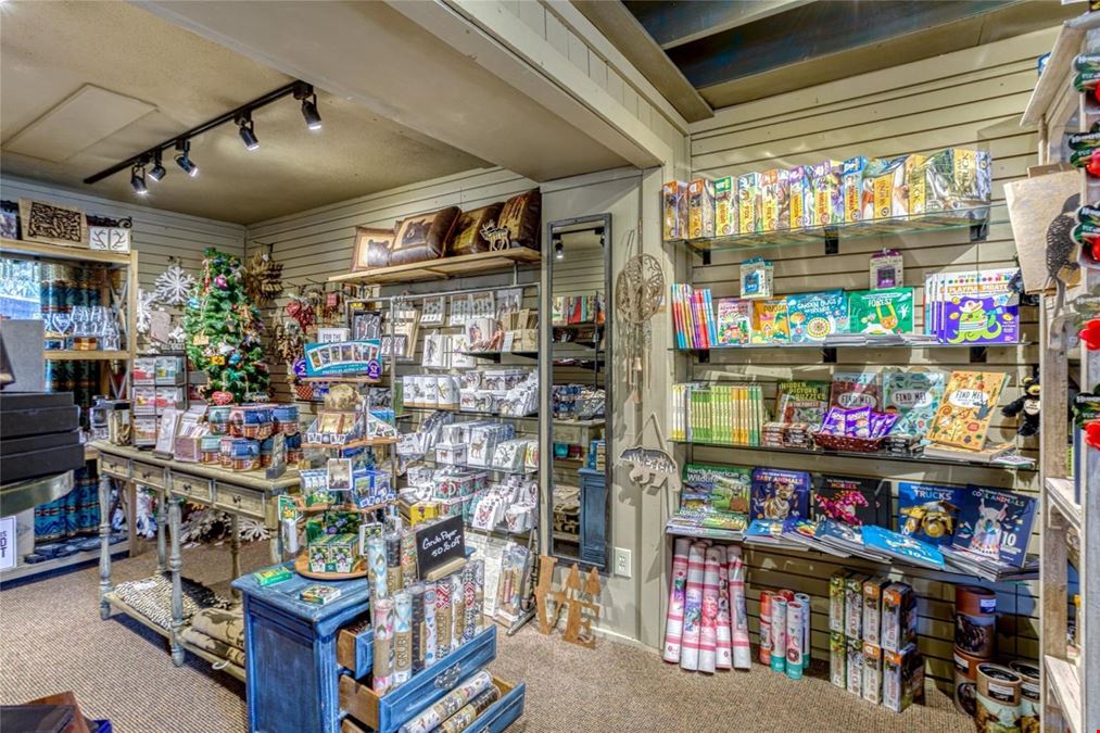 Live/Work Space - Boutique Shop in Chama, NM for Sale