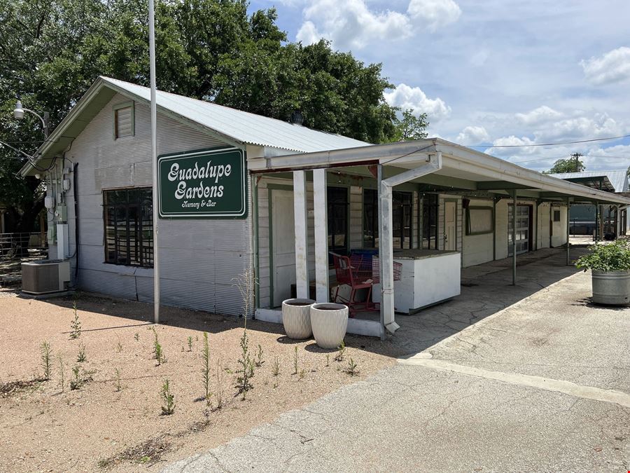 Bar and Live Entertainment Venue