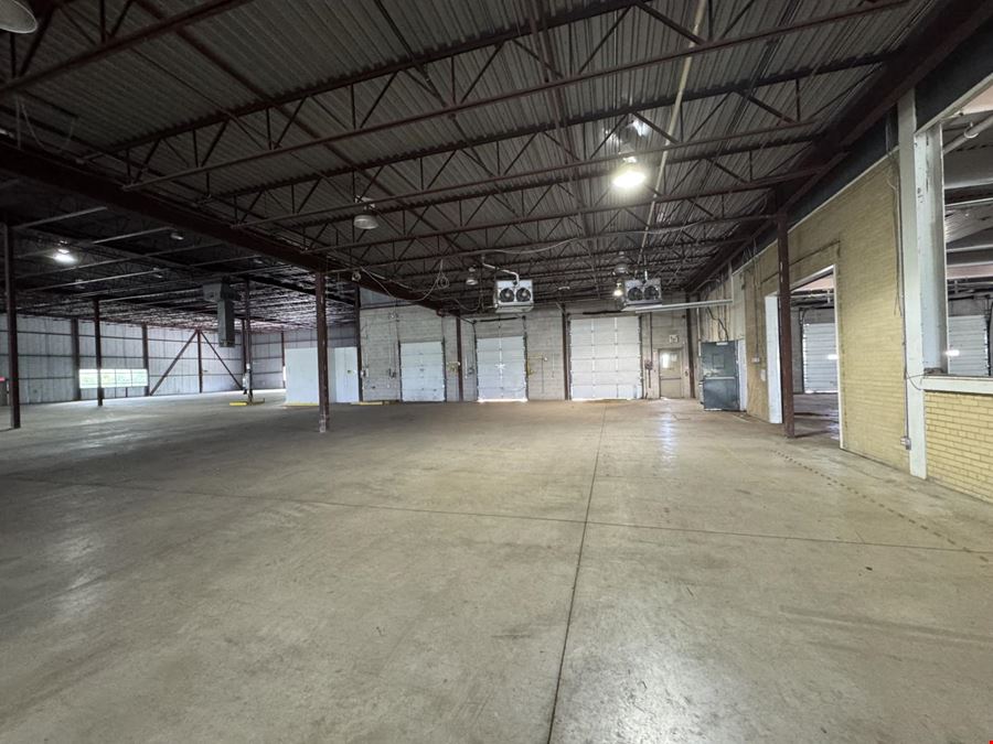 75 Tycos Drive, Toronto Ontario M6B 1W3