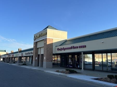 Preview of Retail space for Rent at 880 - 946 S Hamilton Rd