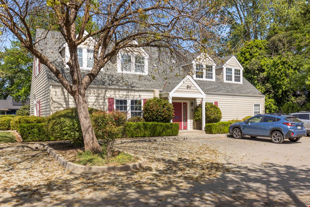 2 Governors Lane