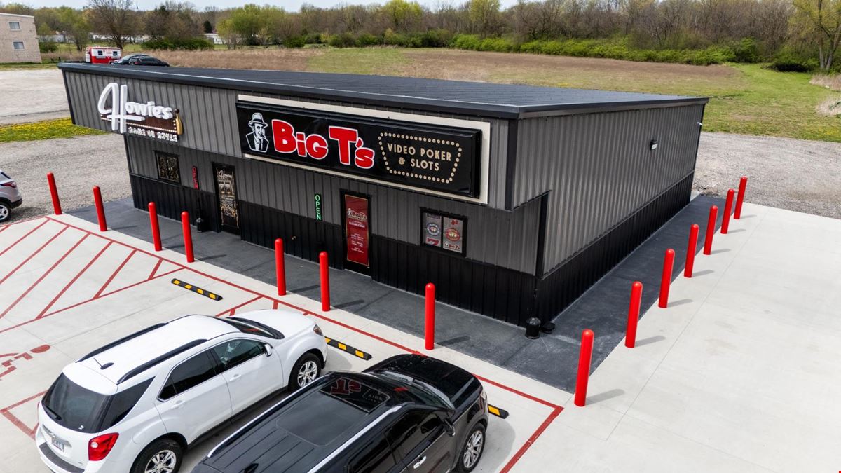 Big Ts - 2124 E Morton Ave, Jacksonville, IL 