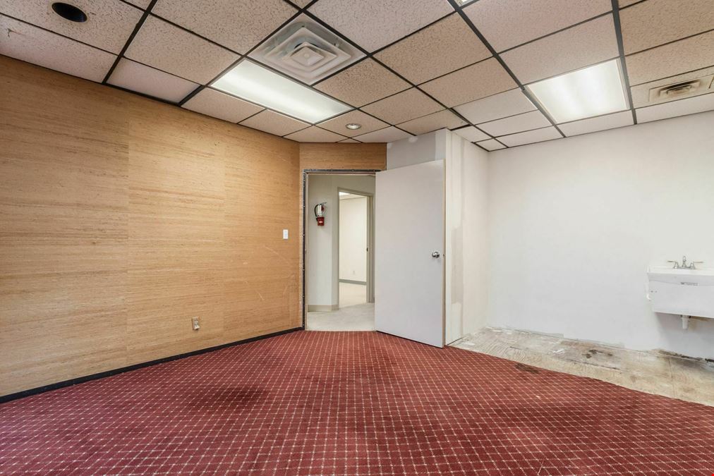 5180 E Main St, Suite E1