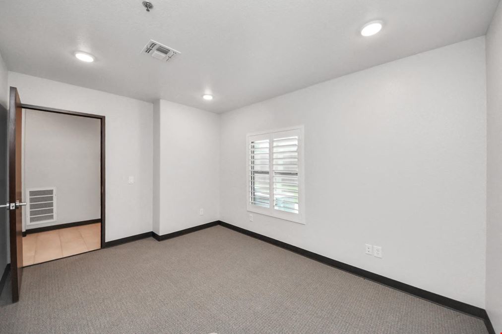 Premier Sugar Land Owner-User Office Condo