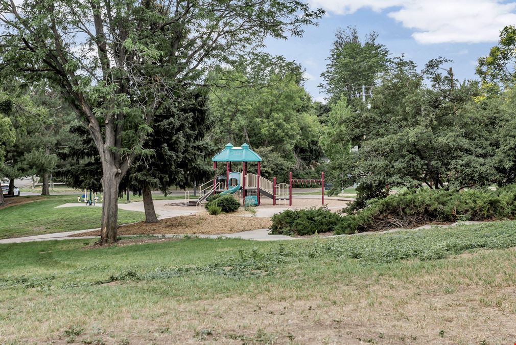 8726 W 54th Place