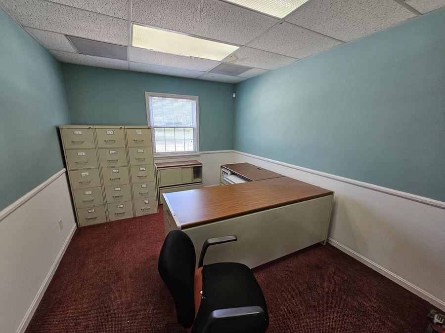 VALUE-ADD URBANA OFFICE FOR SALE