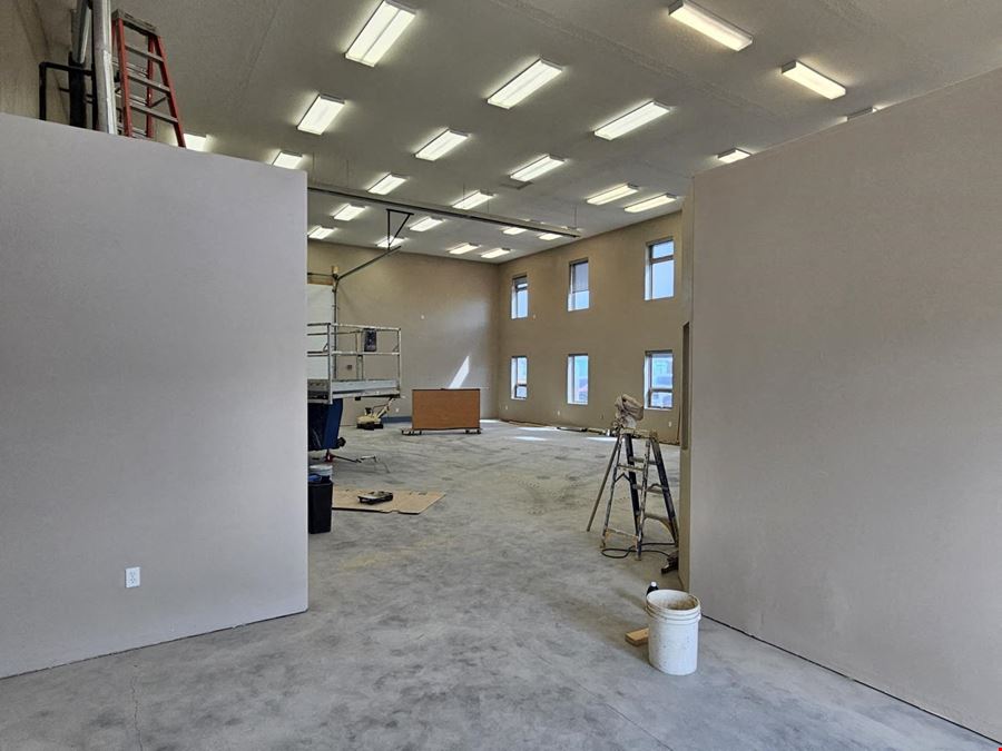 7471 Edgar Industrial Bend - Unit 24