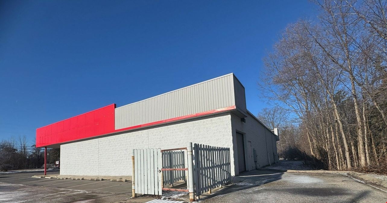 High-Visibility Retail Space on M-55