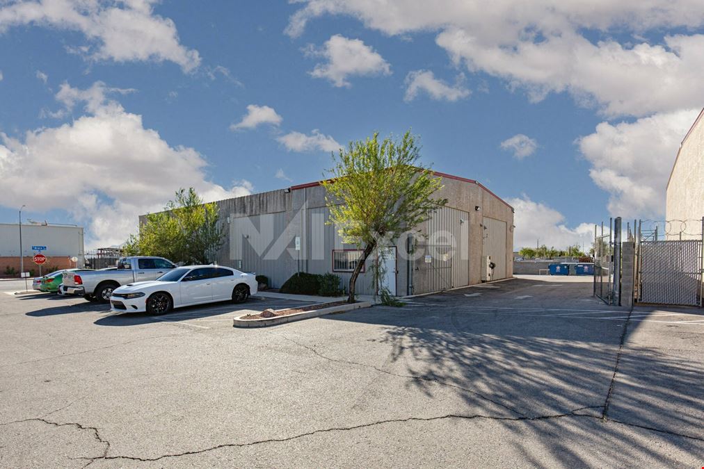 1285 W Rockpebble Ave