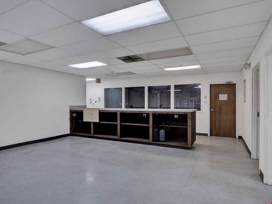 50,500 SF Distribution/Warehouse Opportunity