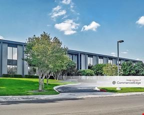 Centerview Crossing Office Park - Austin & Lamar Buildings