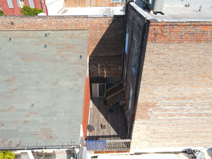 915 Decatur St