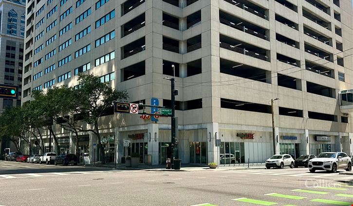 Bank of America Plaza - Street Retail
