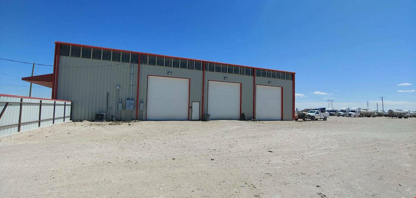 8,000 SF Warehouse Near Hwy 385 & I-20