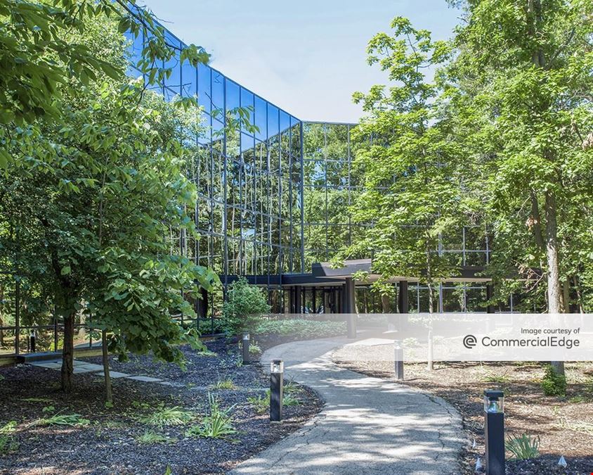 Bannockburn Lake Office Plaza II