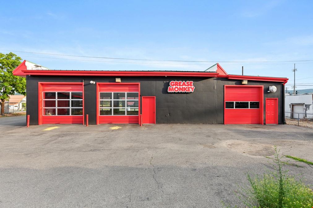 Former Oil Change Station