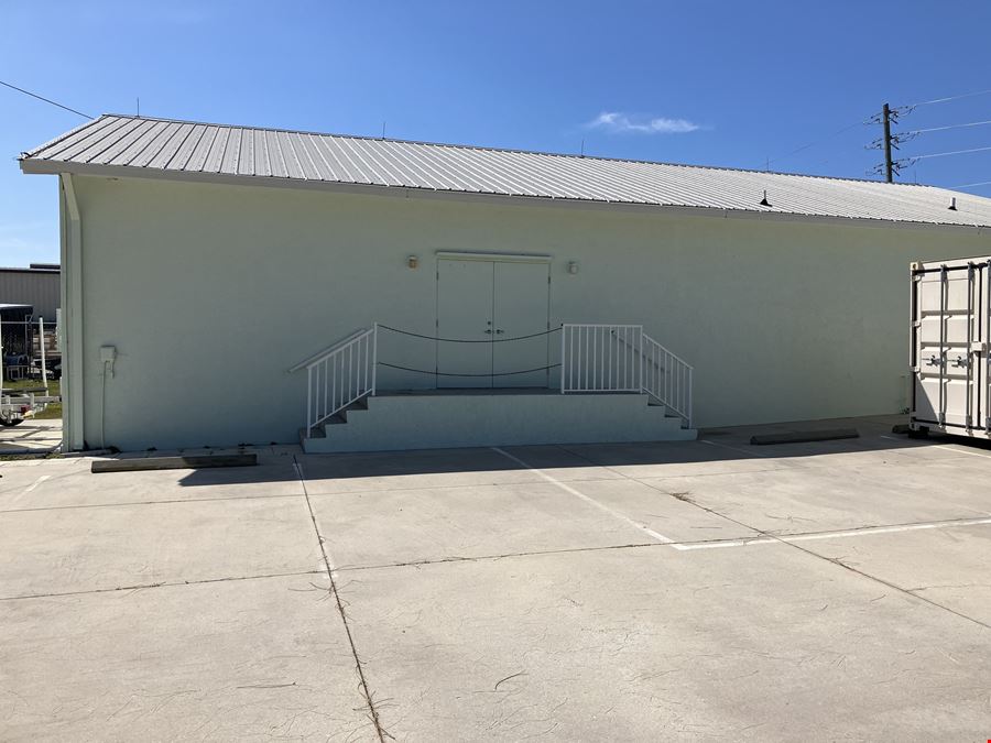 2,640 SF Industrial Flex on 0.69 AC