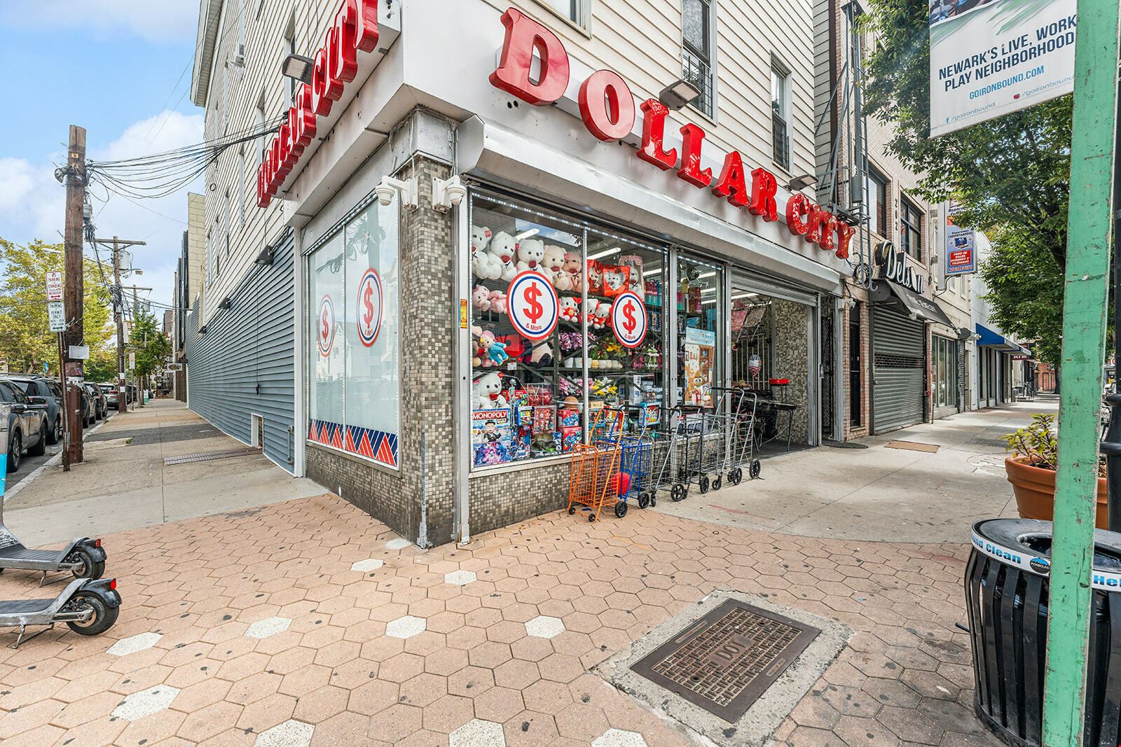200 Ferry St