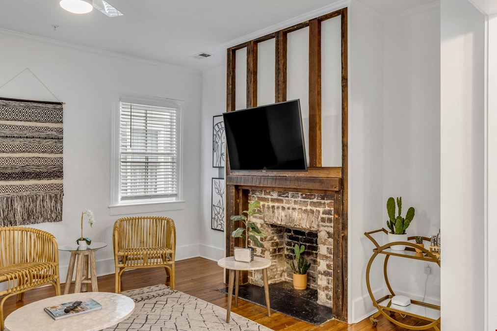 Short Term Rental Triplex Downtown