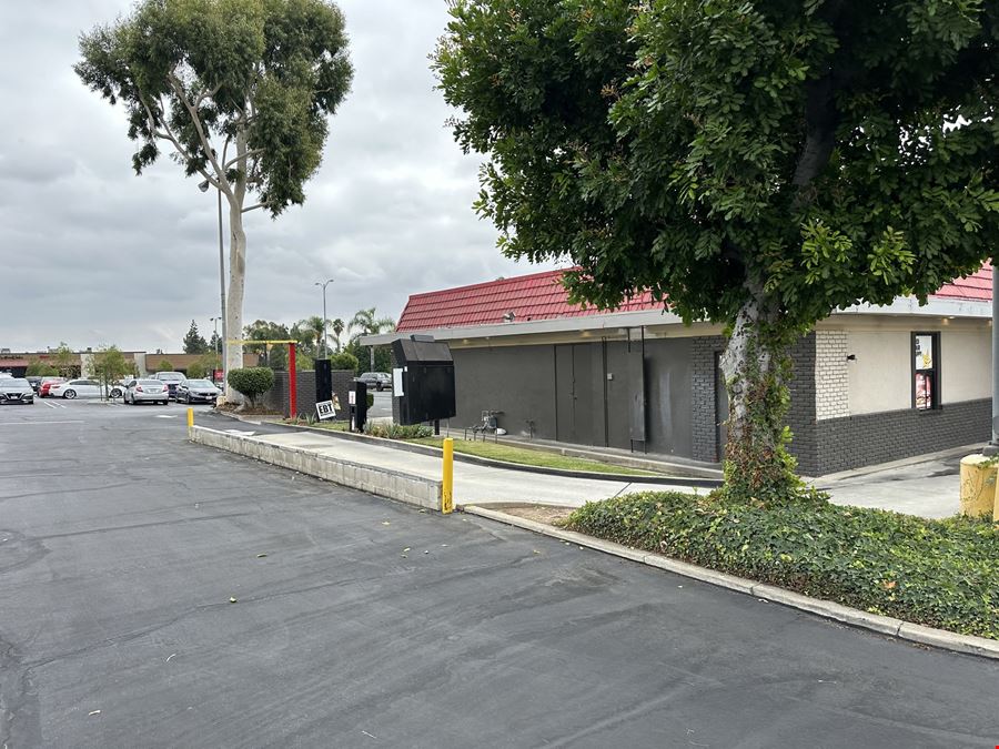 Country Village Center - Stater Bros. Anchored Shopping Center