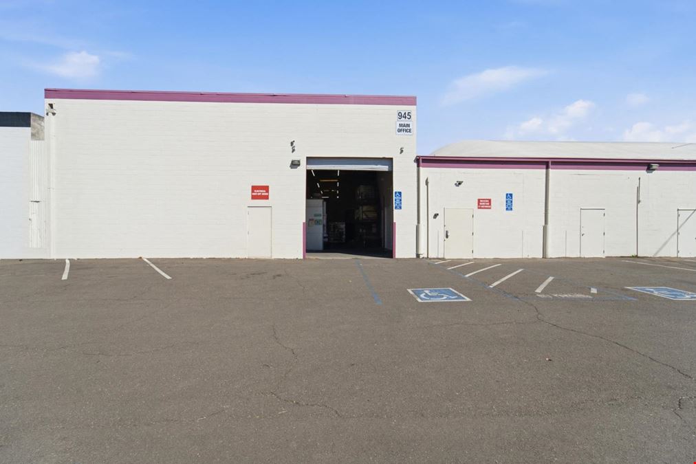 945 E. Lindsay, Stockton, CA