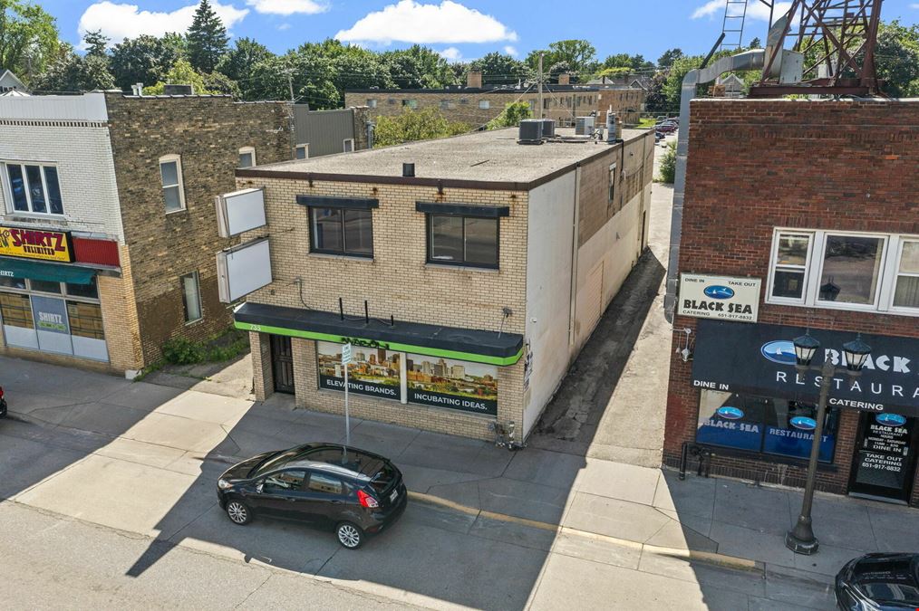 735 N Snelling Ave