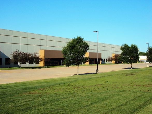 Preview of Industrial space for Rent at 4401 121st Street