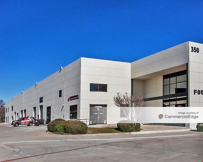 Dallas Communications Complex, Building 4