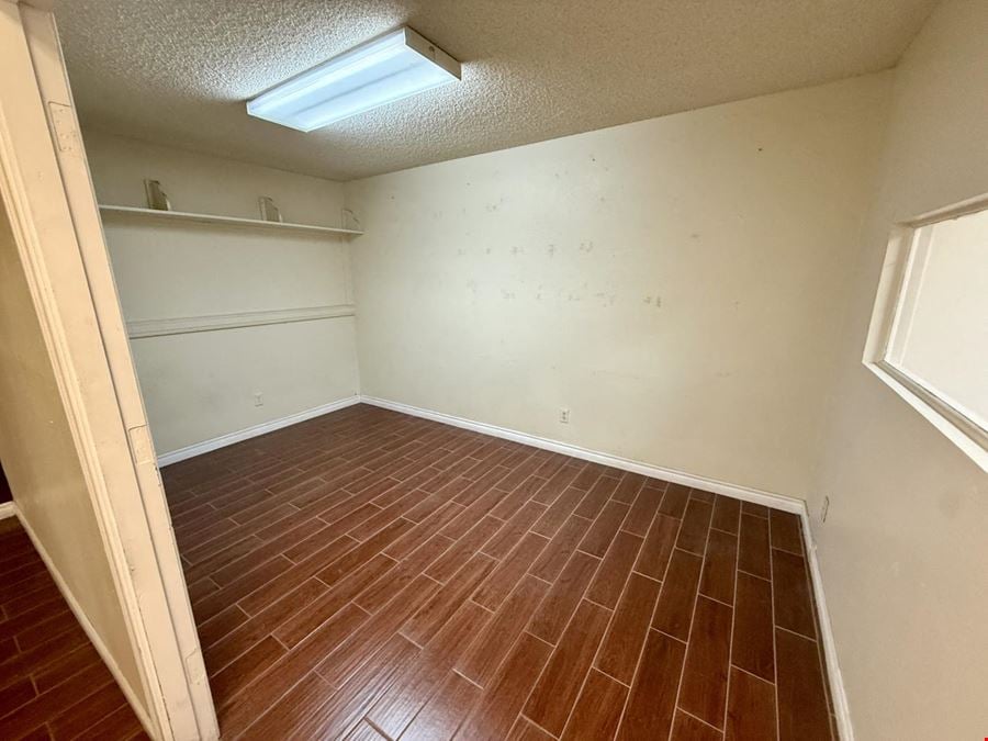 3227 Meade Ave