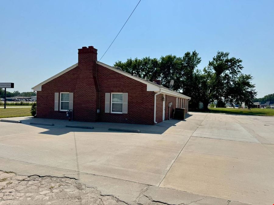 1515 E 6th