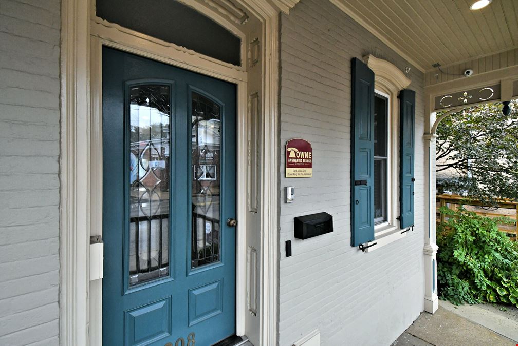 206 N Main St
