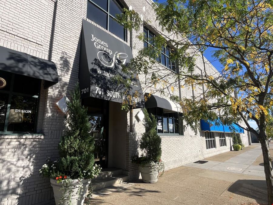 701 South Broadway Street