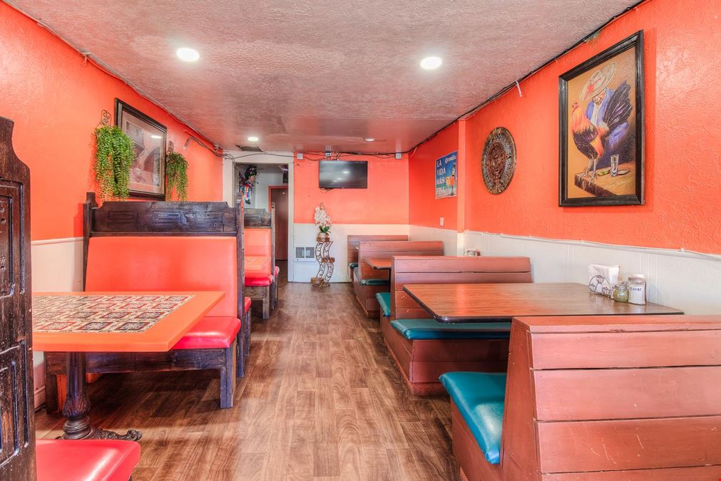 Mixed-Use Property with 4 Retail Spaces in Yakima, WA