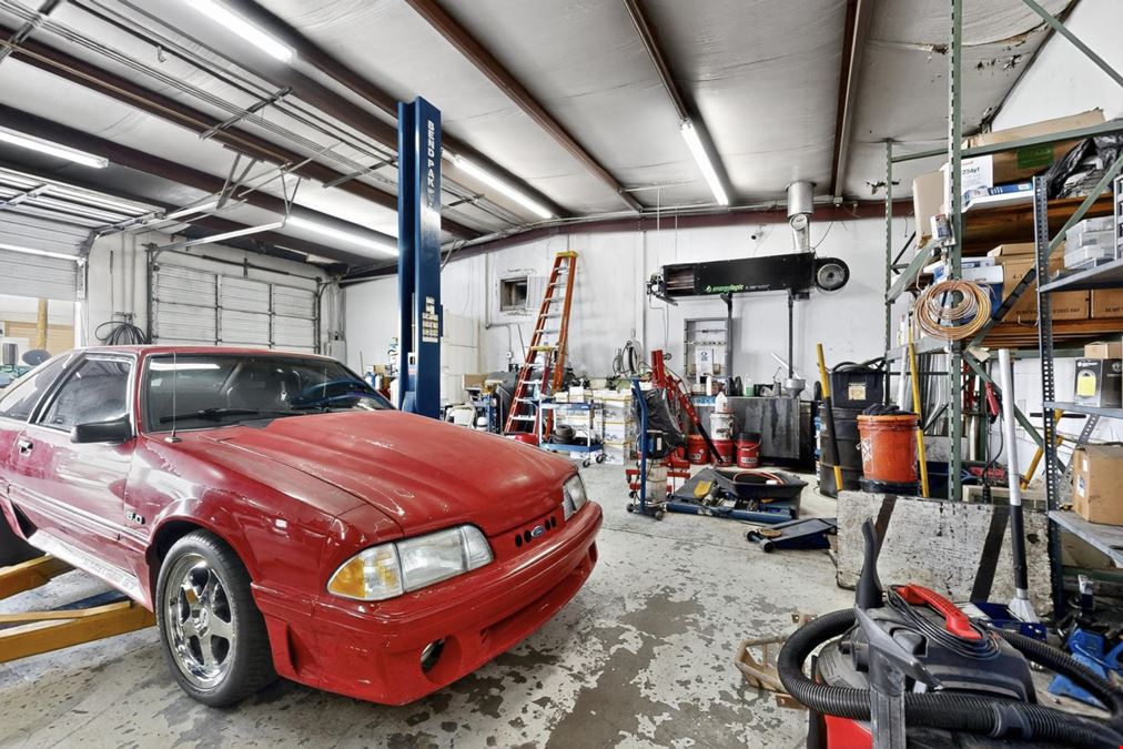 VERSATILE RETAIL/ WAREHOUSE PROPERTY