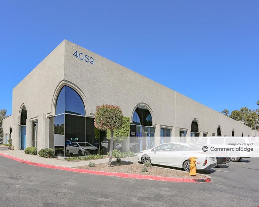 Rancho Del Oro Commerce Center