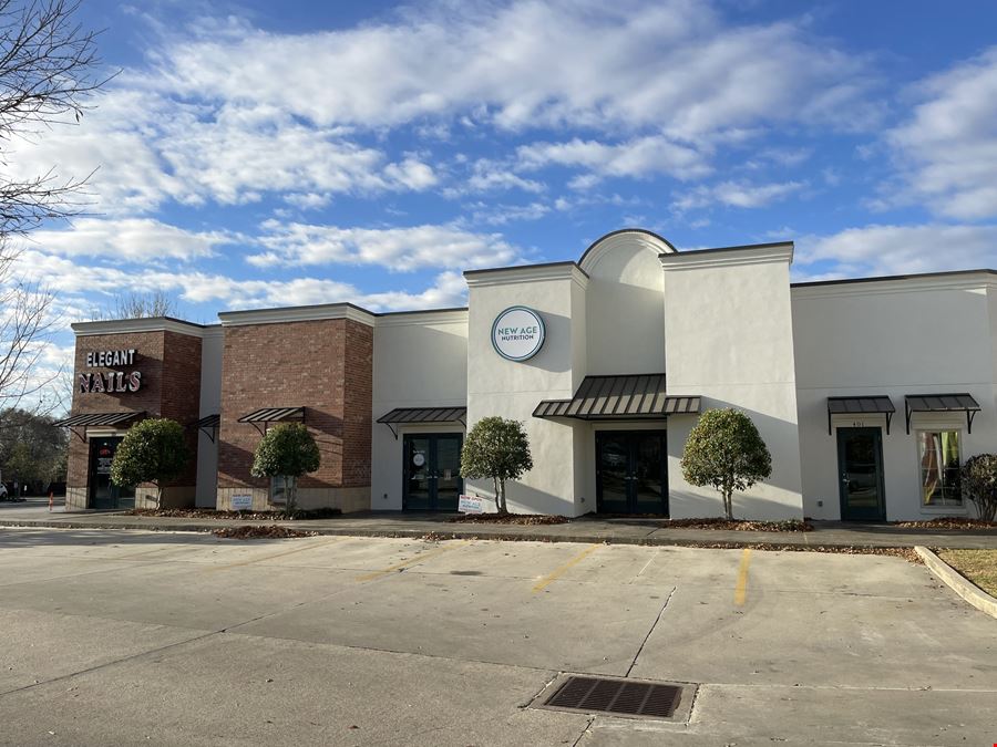 Grand Pointe Village Shopping Center