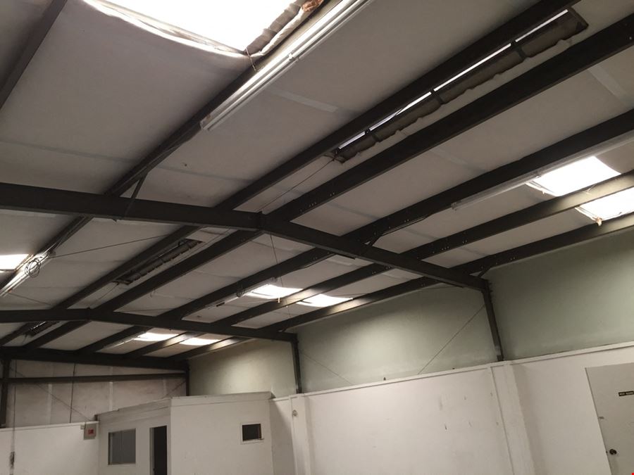 Free Standing Office/Warehouse Spaces For Lease