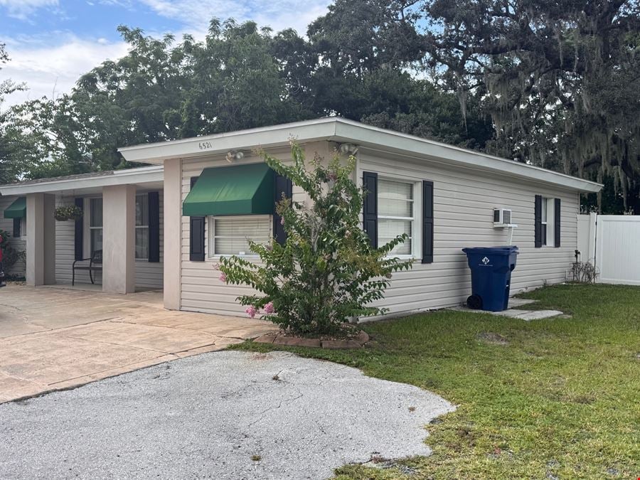 Retail Office Building Near Downtown New Port Richey