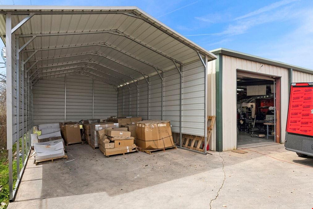 108 Commercial Pl